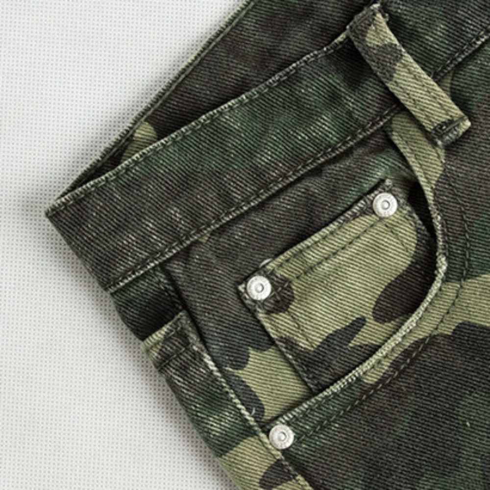 Brand New Embroidered Camo Jeans🍁🍂 - Picture 7 of 8